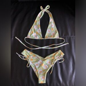 Blackbough daisy print bikini set